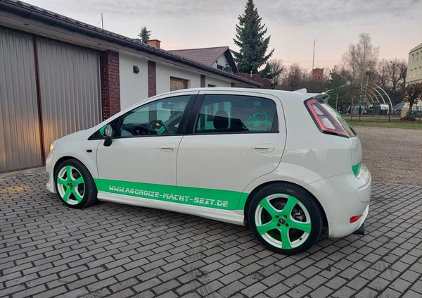 Fiat Punto cena 27200 przebieg: 112000, rok produkcji 2012 z Włodawa małe 781